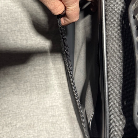 Wenger Swiss Army Laptop Briefcase - Picture 7 of 11